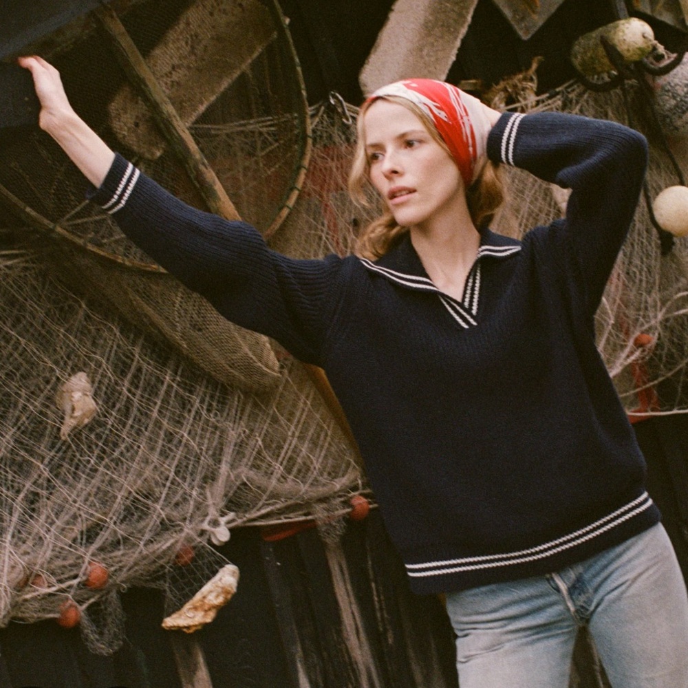 DÔEN Voyage Sweater in Dark Navy